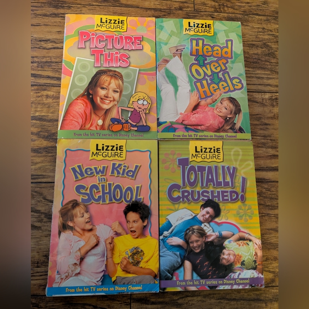 Y2K 2002 Disney Lizzie McGuire‎ Set Of 4 Books